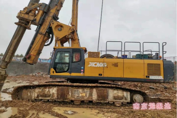 高溫、高濕環(huán)境中對旋挖樁機采取的防護措施.jpg