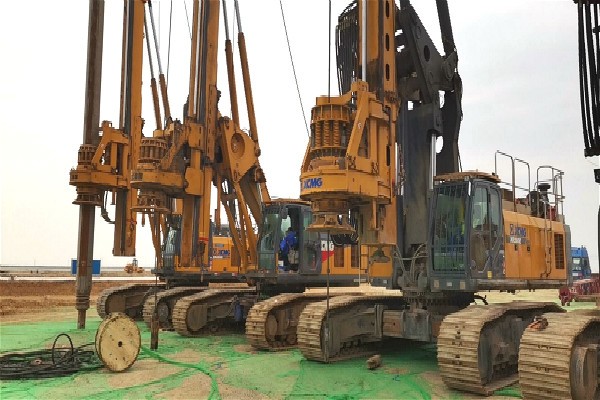浙江江蘇旋挖鉆機(jī)出租，可助力公路市政工程.jpg